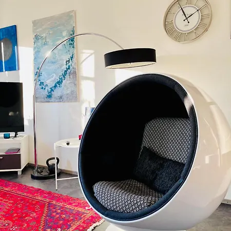 Cozy In Kaepylae Apartment *